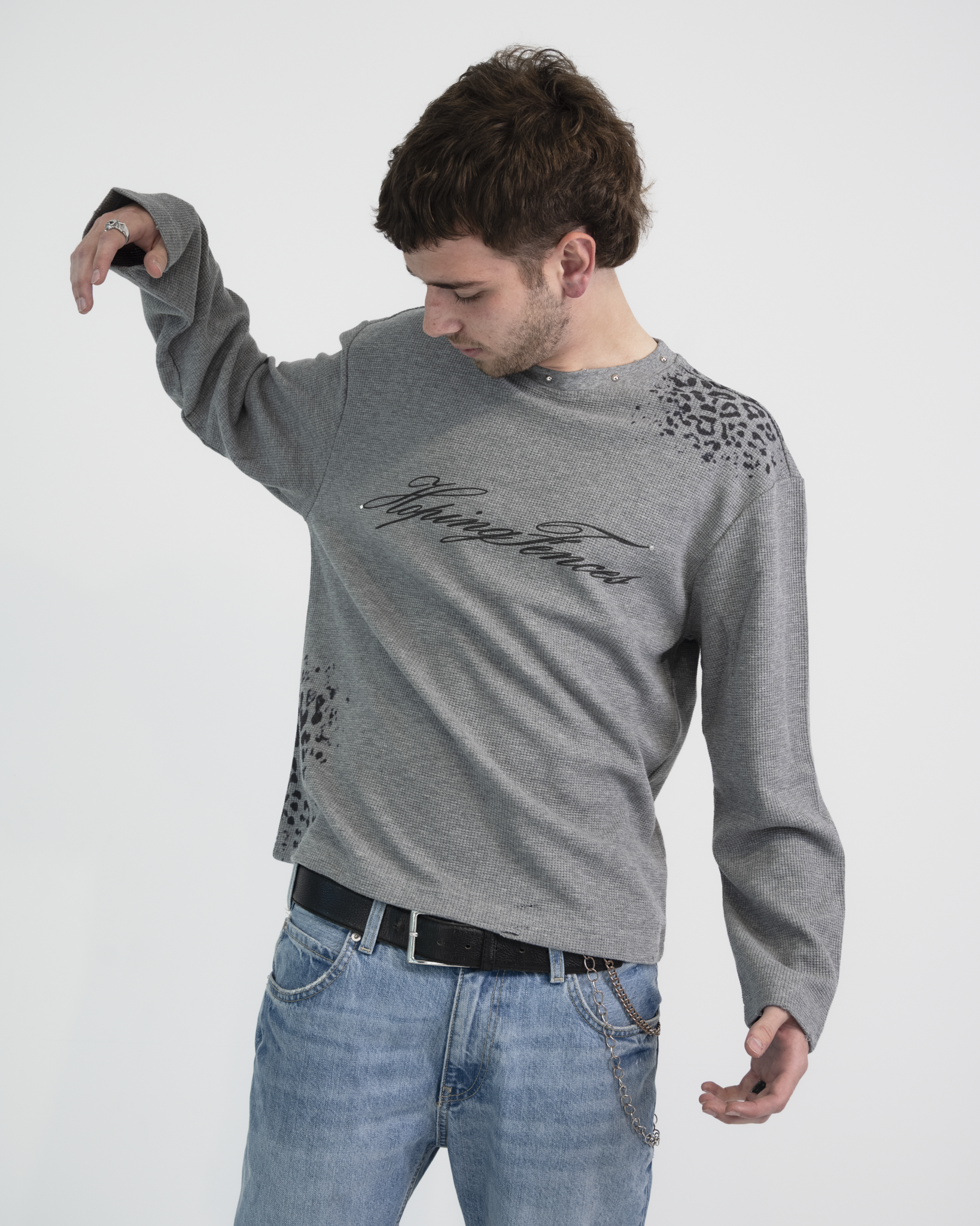 Sweater "Hoping Fences"