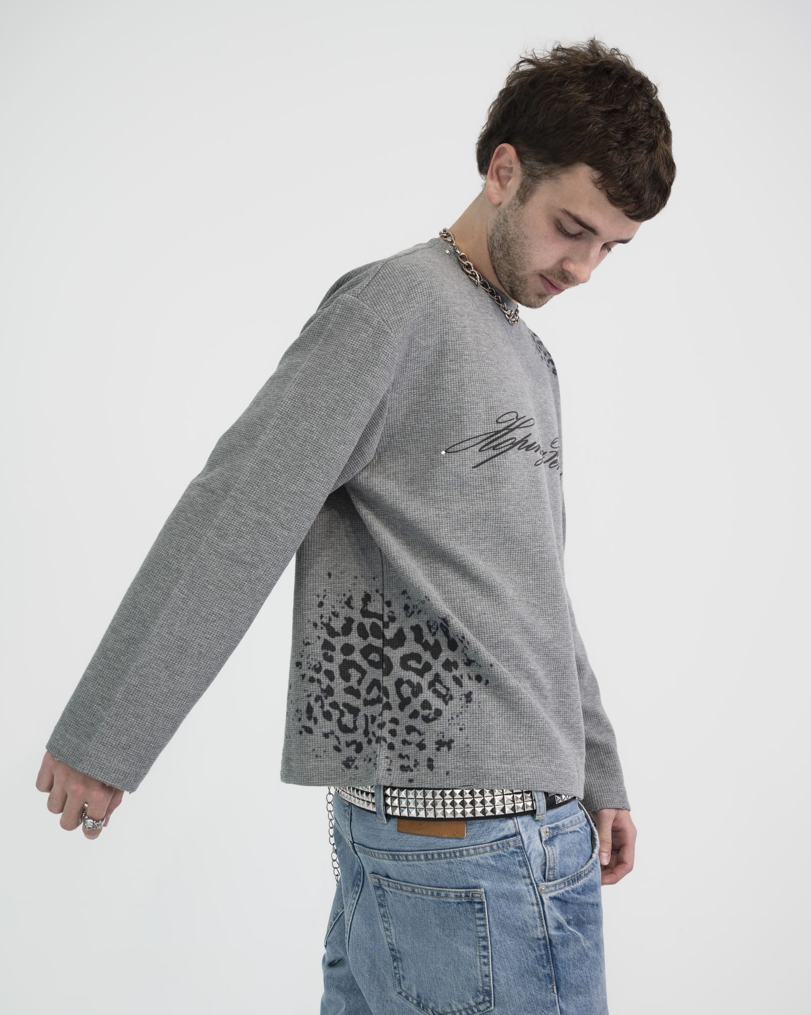 Sweater "Hoping Fences"