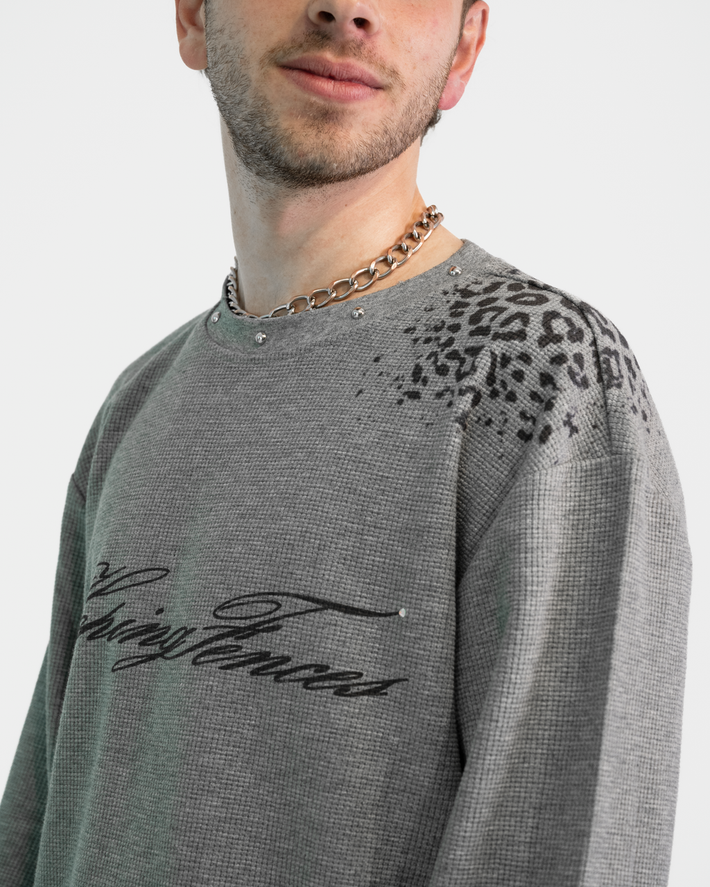 Sweater "Hoping Fences"