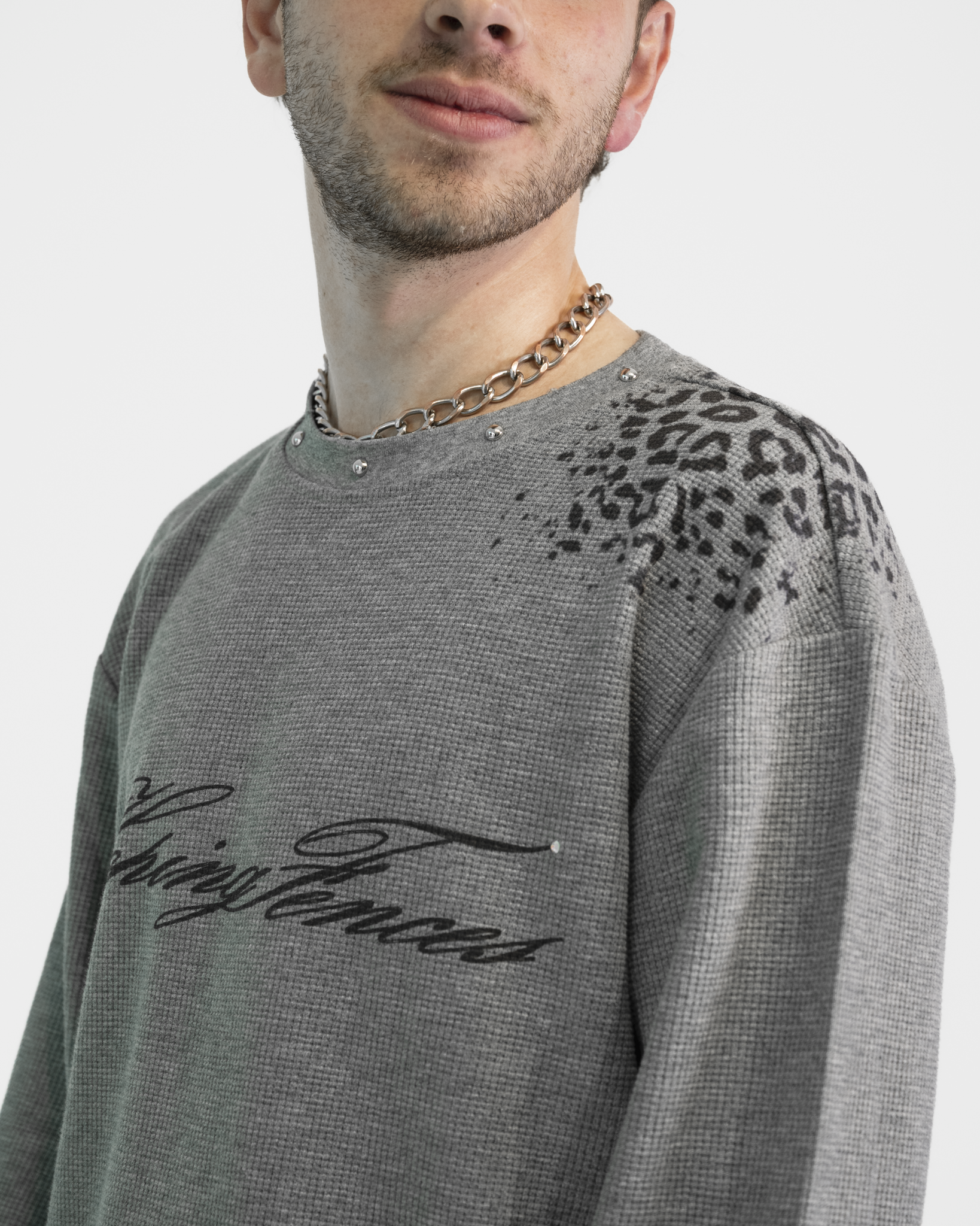 Sweater "Hoping Fences"
